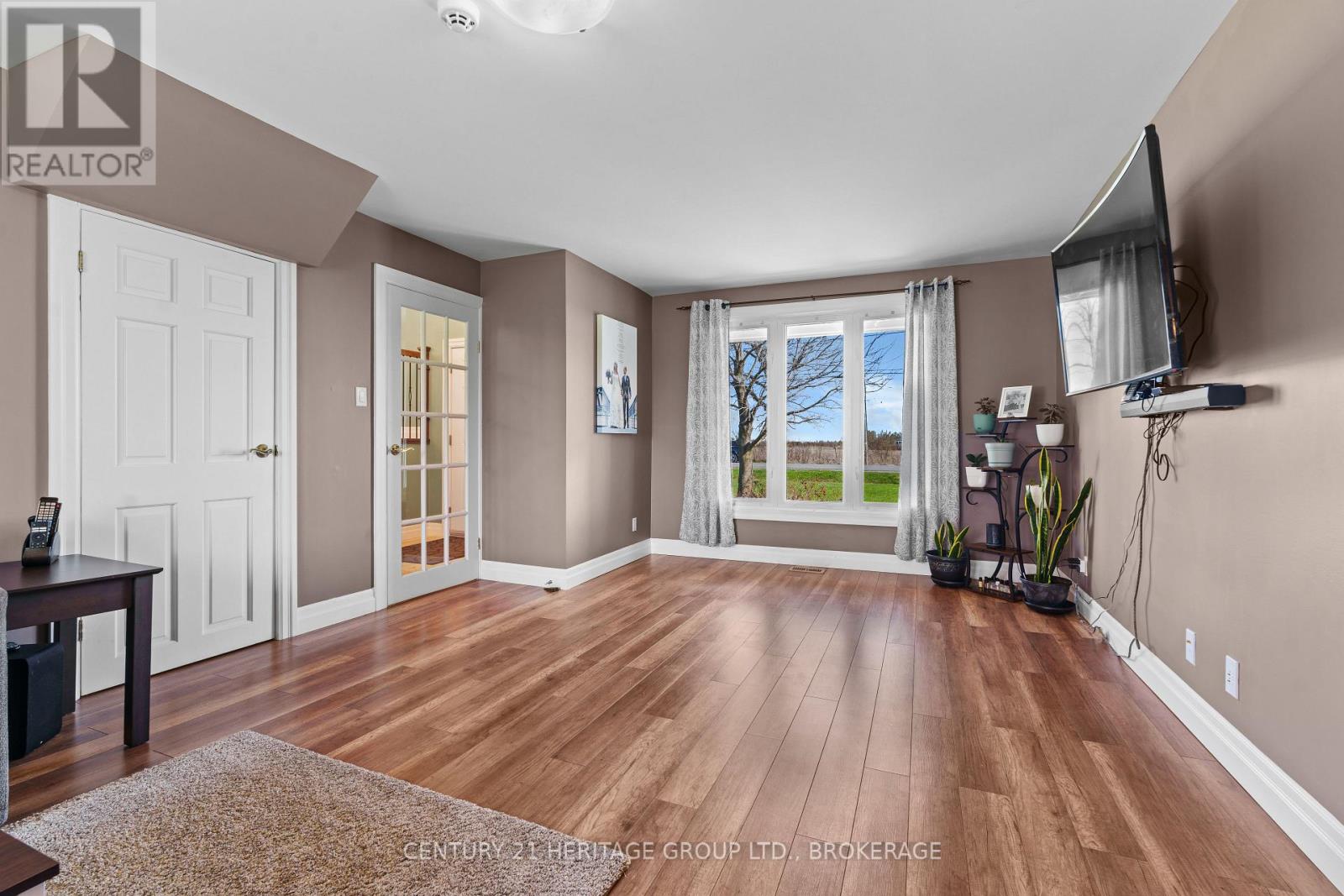415 Shane Street, Loyalist, Ontario  K0H 2H0 - Photo 24 - X12115255