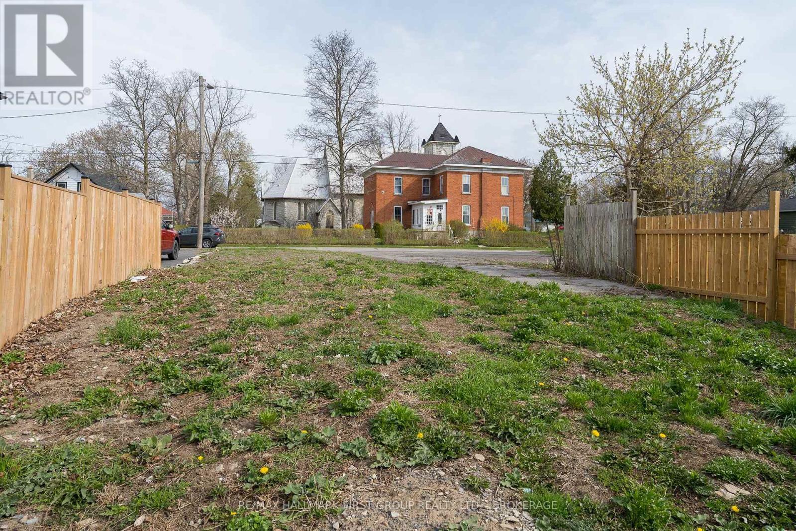 284 Dundas Street, Deseronto, Ontario  K0K 1X0 - Photo 8 - X12115757