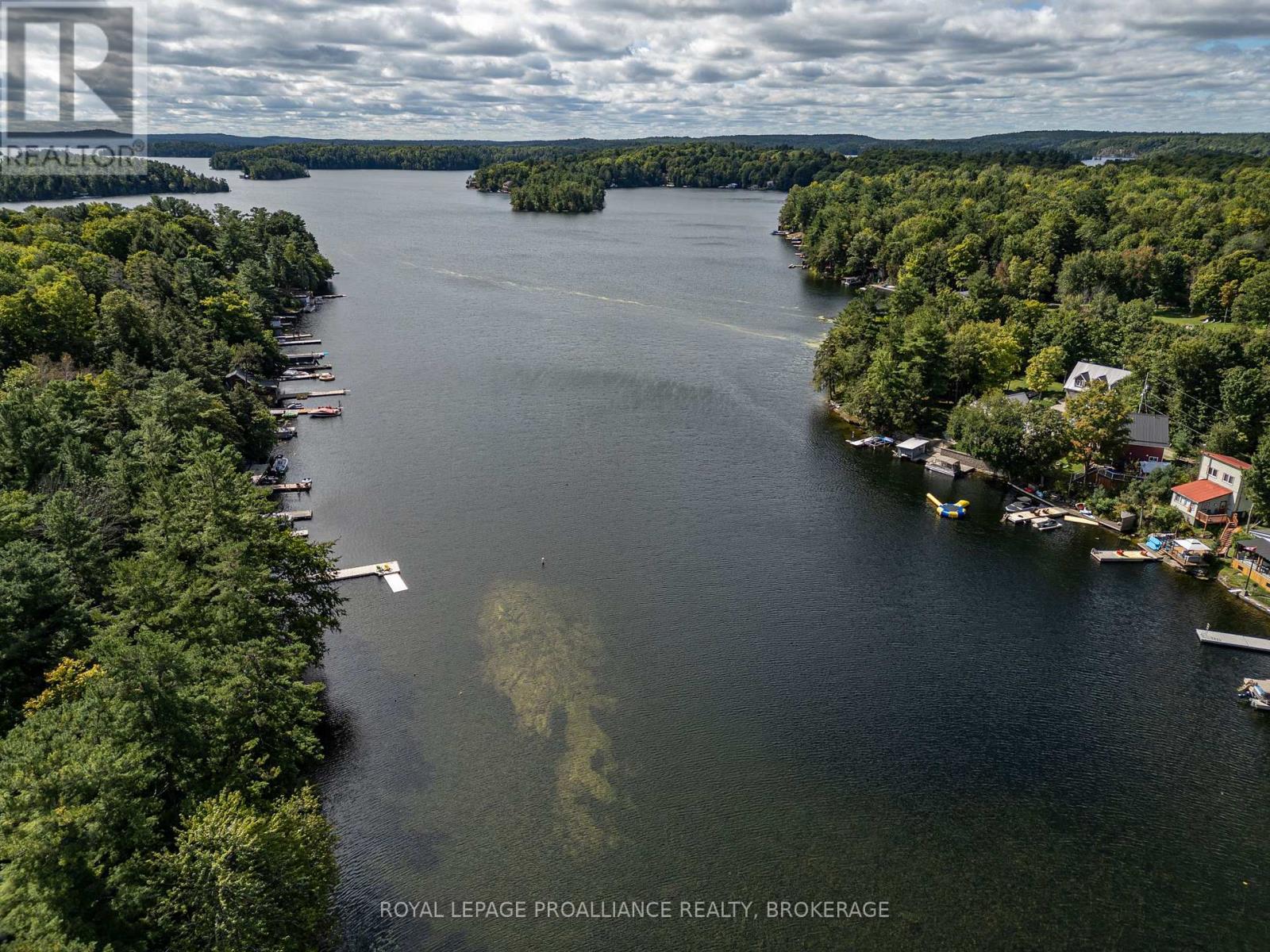 915 Woodridge Lane, Leeds And The Thousand Islands, Ontario  K0E 1B0 - Photo 2 - X12115770