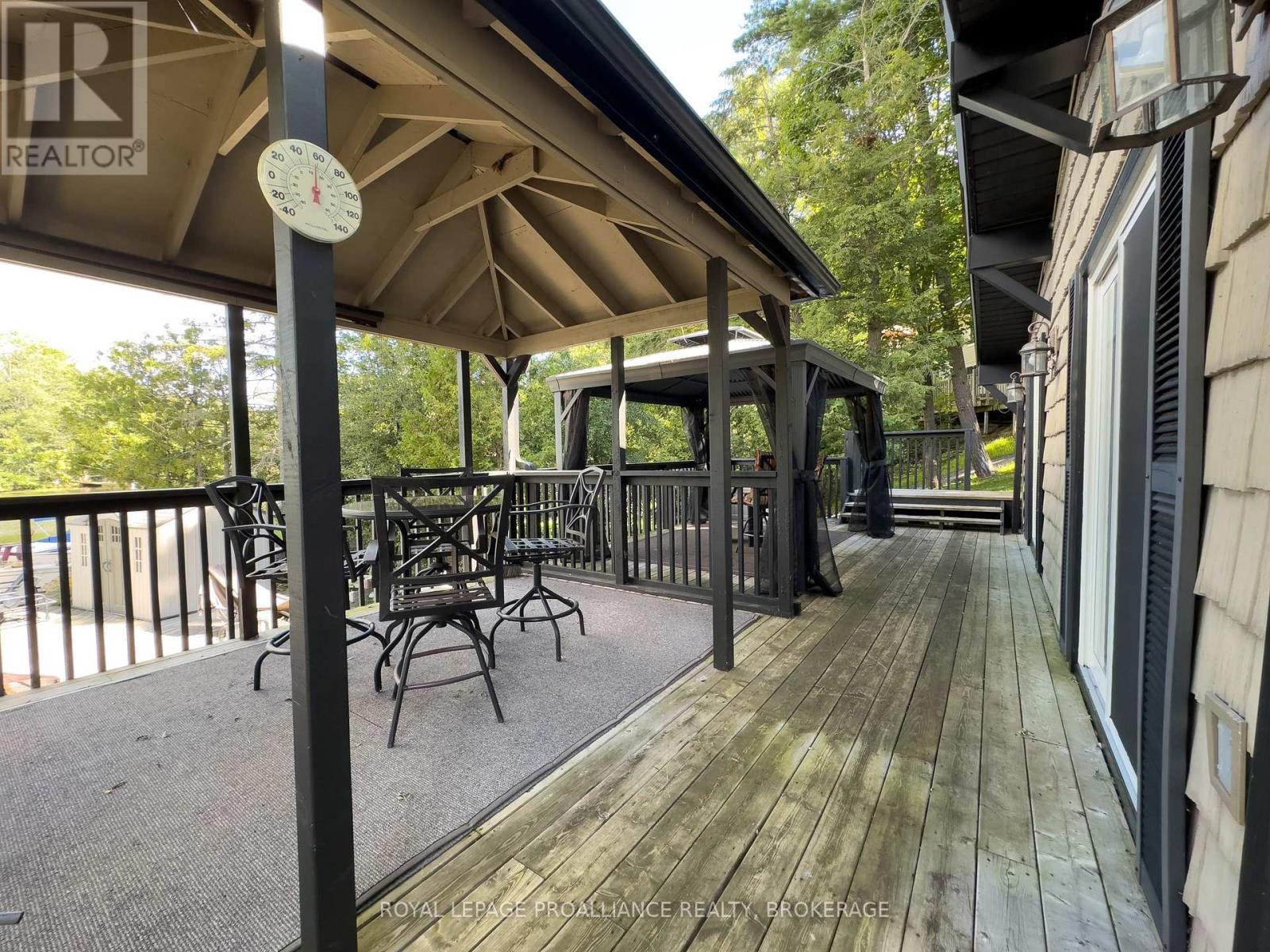 915 Woodridge Lane, Leeds And The Thousand Islands, Ontario  K0E 1B0 - Photo 28 - X12115770