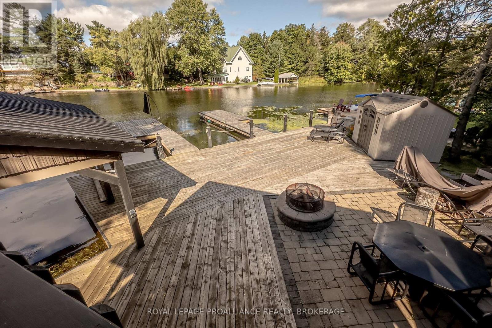 915 Woodridge Lane, Leeds And The Thousand Islands, Ontario  K0E 1B0 - Photo 36 - X12115770