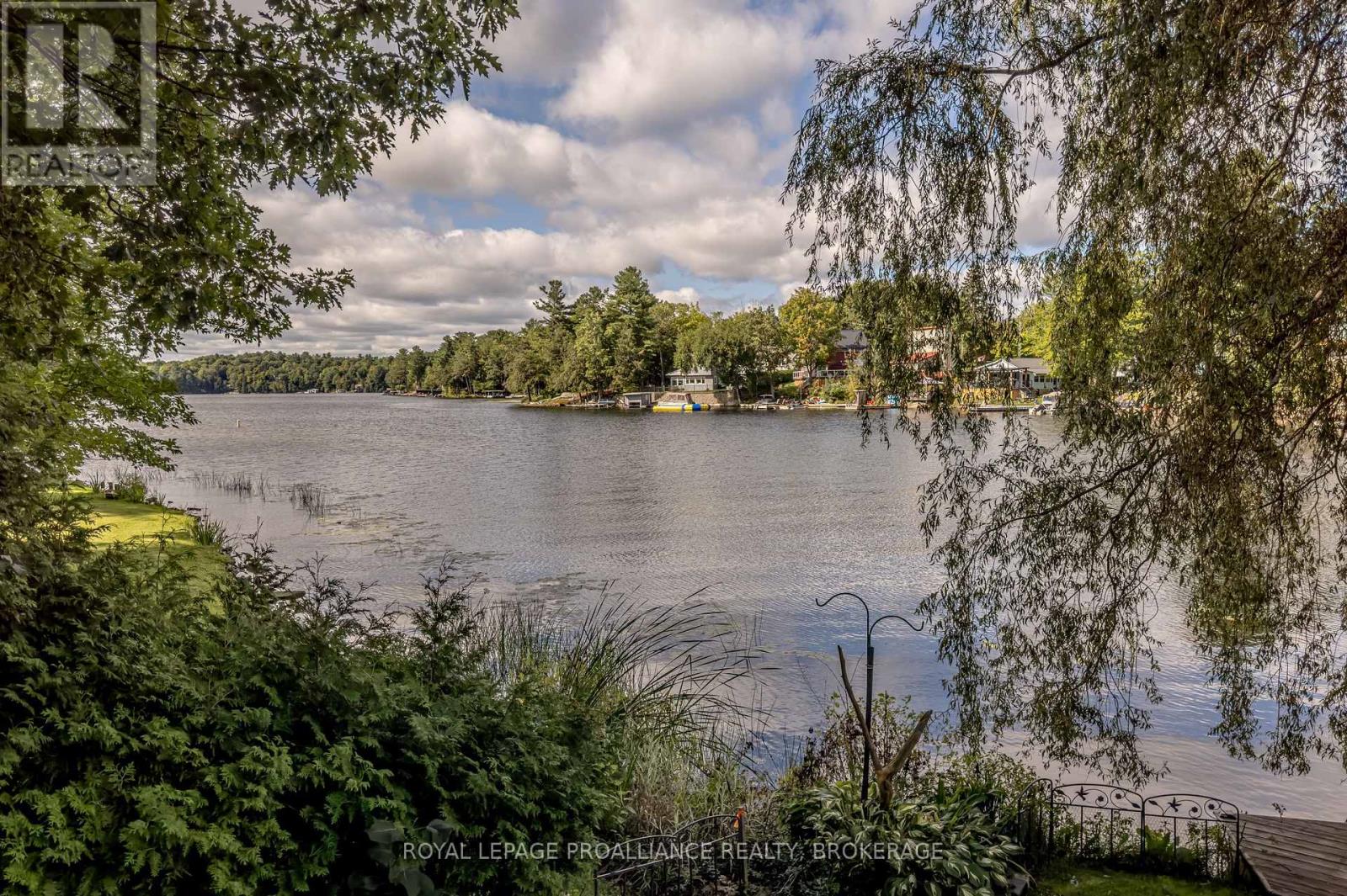 915 Woodridge Lane, Leeds And The Thousand Islands, Ontario  K0E 1B0 - Photo 39 - X12115770