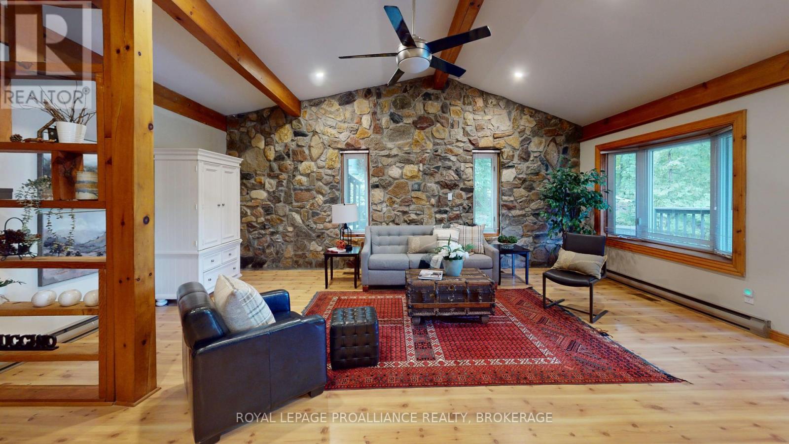 915 Woodridge Lane, Leeds And The Thousand Islands, Ontario  K0E 1B0 - Photo 6 - X12115770