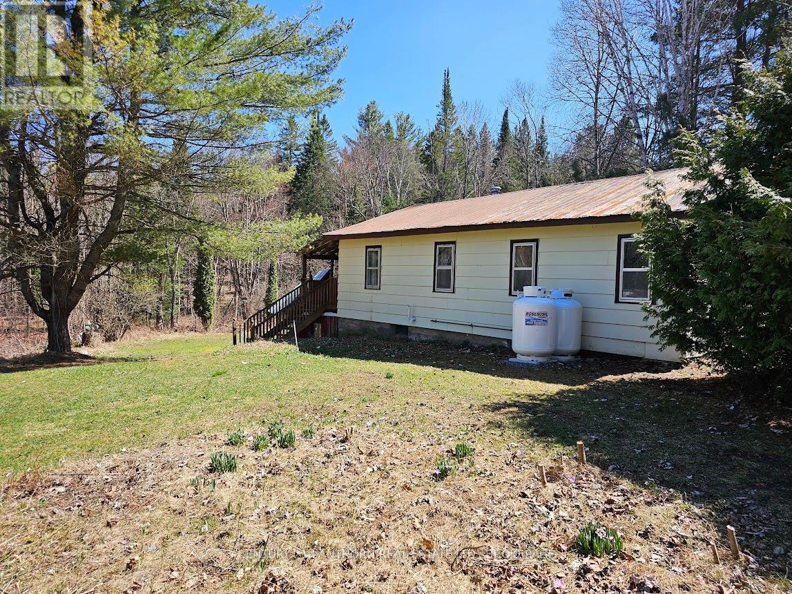 119 Addington Rd 7 Road, Addington Highlands, Ontario  K0H 1L0 - Photo 2 - X12116320