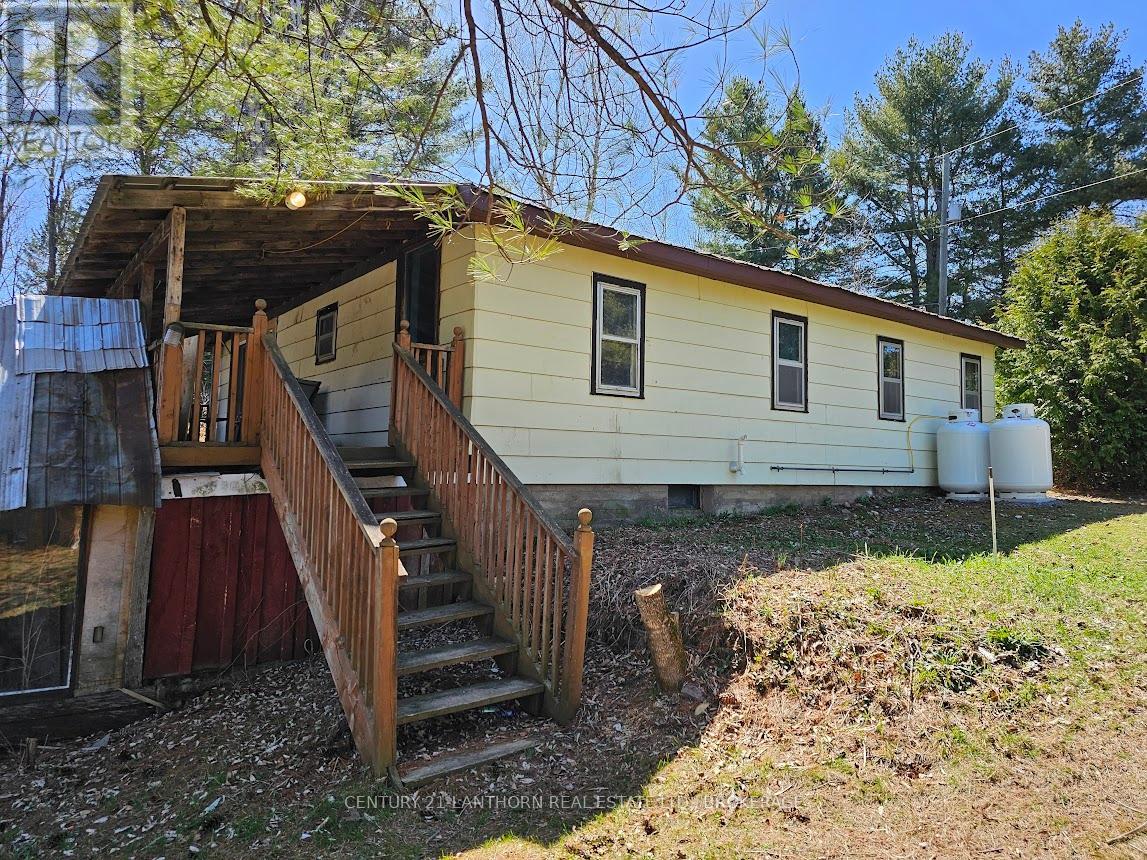 119 Addington Rd 7 Road, Addington Highlands, Ontario  K0H 1L0 - Photo 4 - X12116320