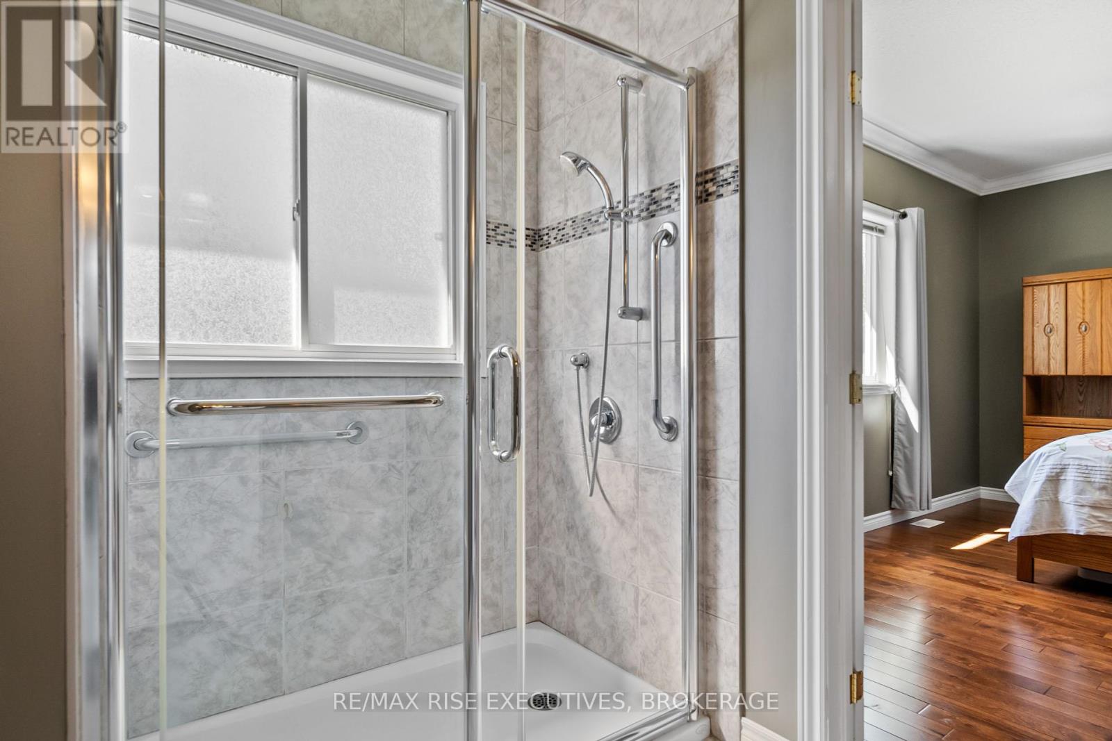 421 Cooke Crescent, Kingston, Ontario  K7P 3J5 - Photo 17 - X12116846