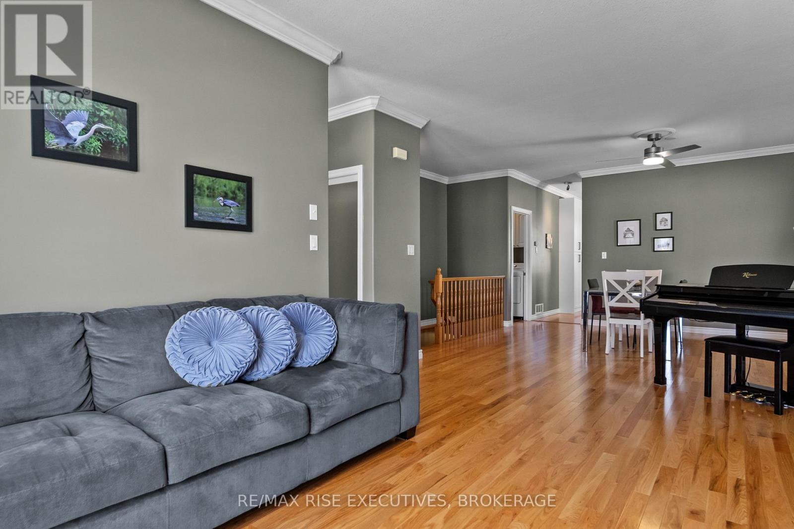 421 Cooke Crescent, Kingston, Ontario  K7P 3J5 - Photo 4 - X12116846