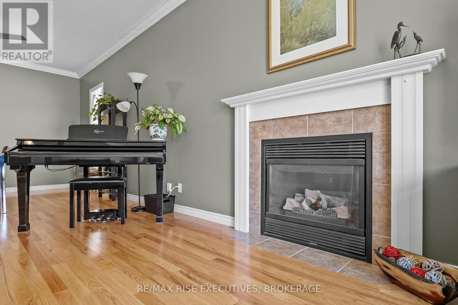 421 Cooke Crescent, Kingston, Ontario  K7P 3J5 - Photo 9 - X12116846