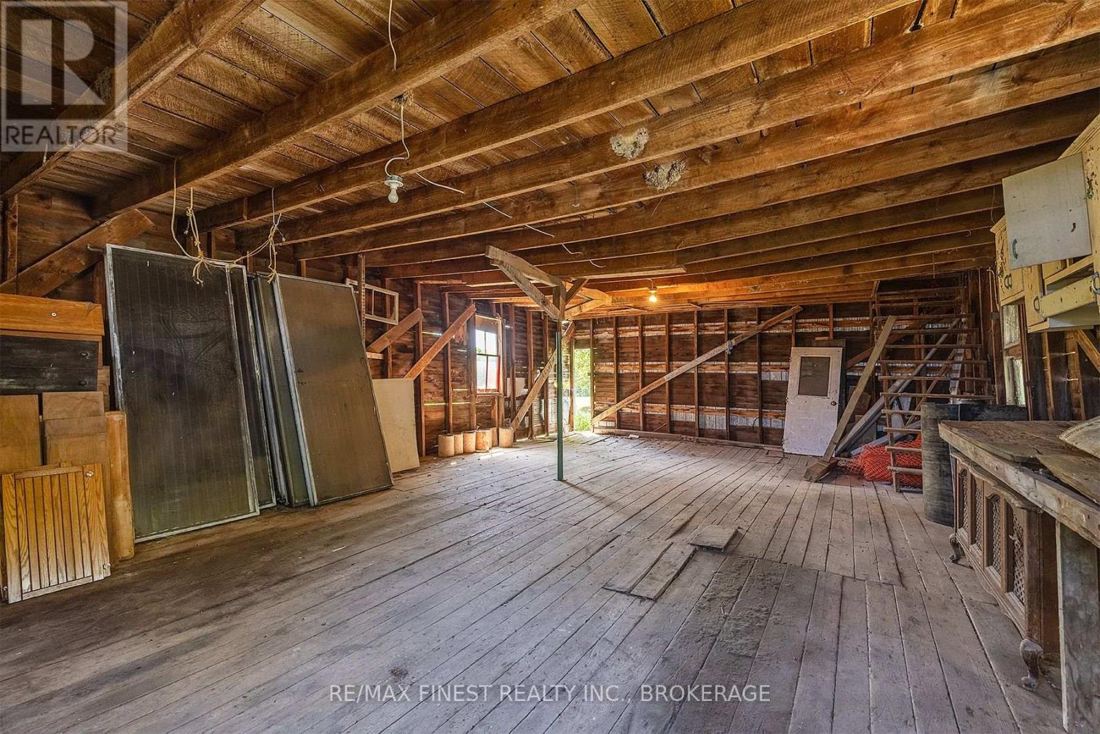 221 Highway 15, Front Of Leeds & Seeleys Bay, Ontario  K0H 2N0 - Photo 11 - X12117097