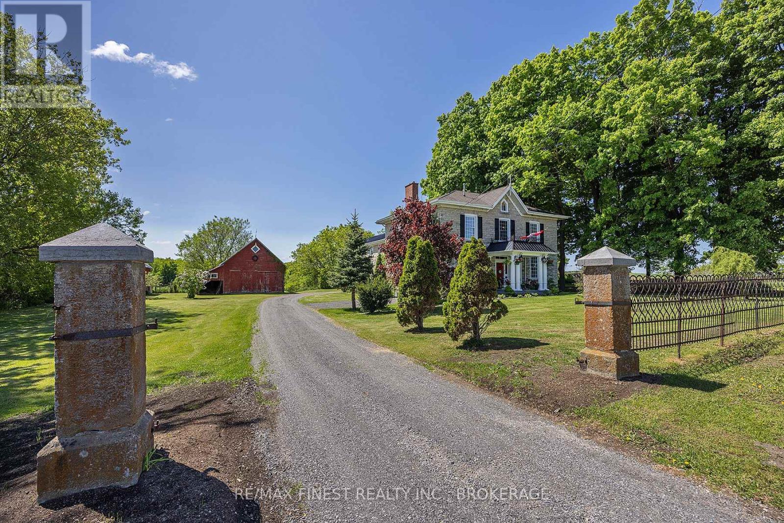 221 Highway 15, Front Of Leeds & Seeleys Bay, Ontario  K0H 2N0 - Photo 2 - X12117097