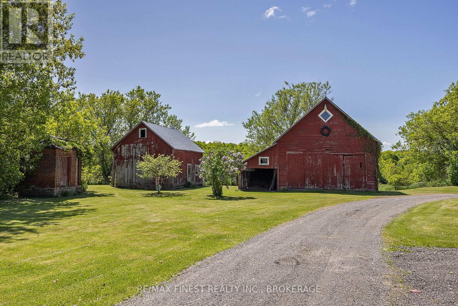 221 Highway 15, Front Of Leeds & Seeleys Bay, Ontario  K0H 2N0 - Photo 48 - X12117097