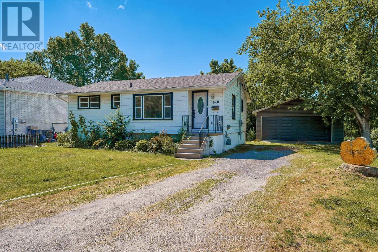 2 - 1640 Mary Street, Kingston, Ontario  K7M 5J1 - Photo 1 - X12117425