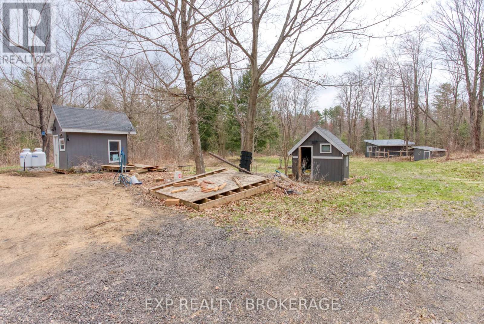 1801 Bordenwood Road N, Frontenac, Ontario  K0H 1B0 - Photo 2 - X12118415