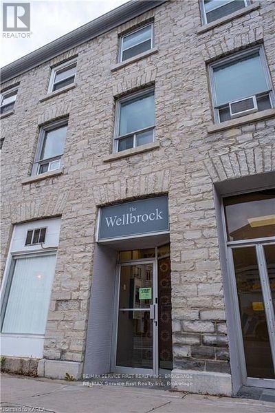 Unit #4 - 159 Wellington Street, Kingston, Ontario  K7L 3E1 - Photo 2 - X12118807