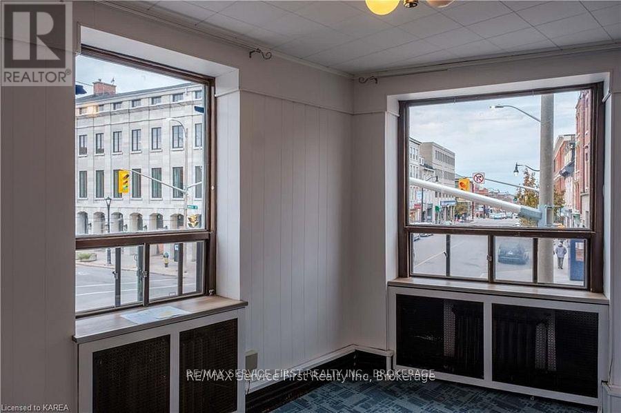 Unit #4 - 159 Wellington Street, Kingston, Ontario  K7L 3E1 - Photo 6 - X12118807