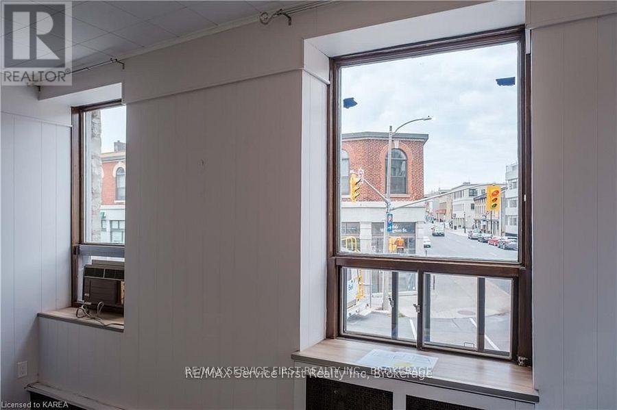 Unit #4 - 159 Wellington Street, Kingston, Ontario  K7L 3E1 - Photo 7 - X12118807