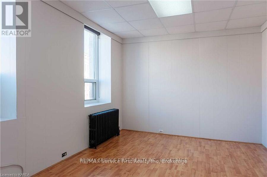 Unit 3 - 159 Wellington Street, Kingston, Ontario  K7L 3E1 - Photo 3 - X12119149