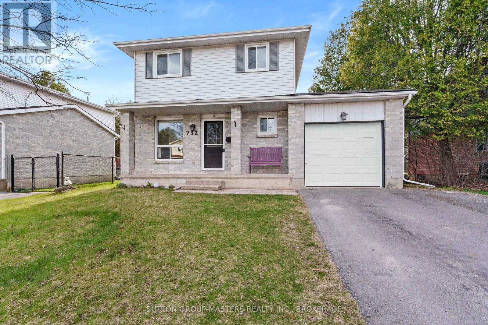732 CEDARWOOD DRIVE, Kingston, Ontario