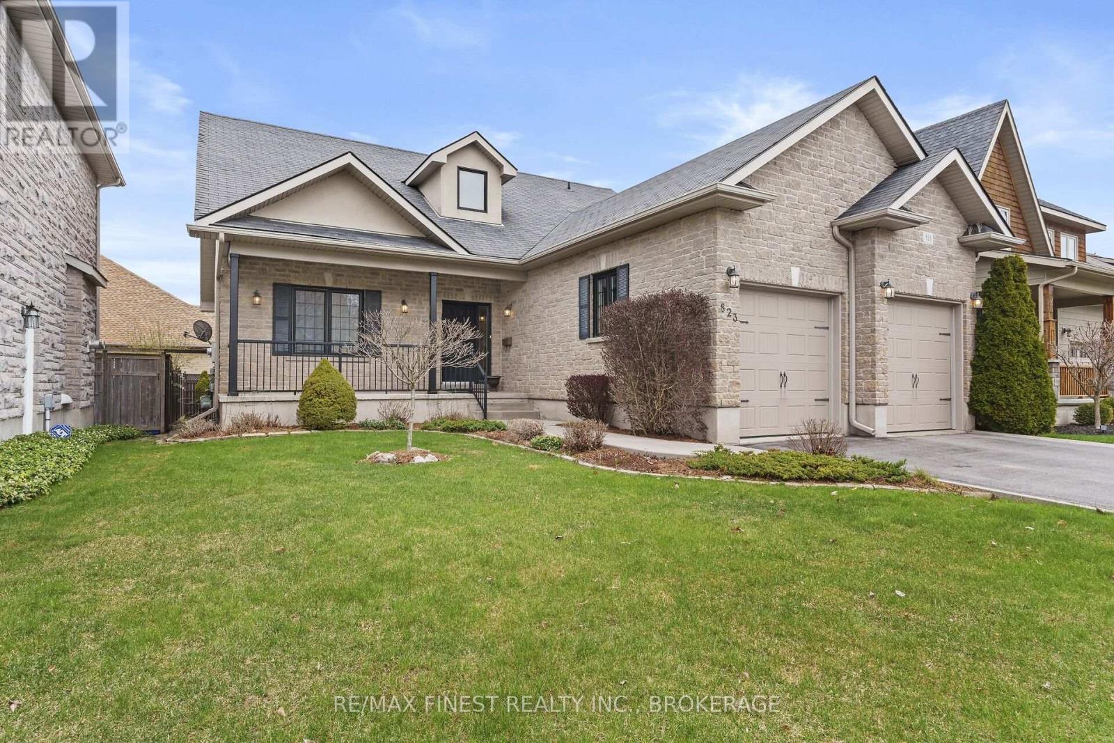 823 KANANASKIS DRIVE, Kingston, Ontario