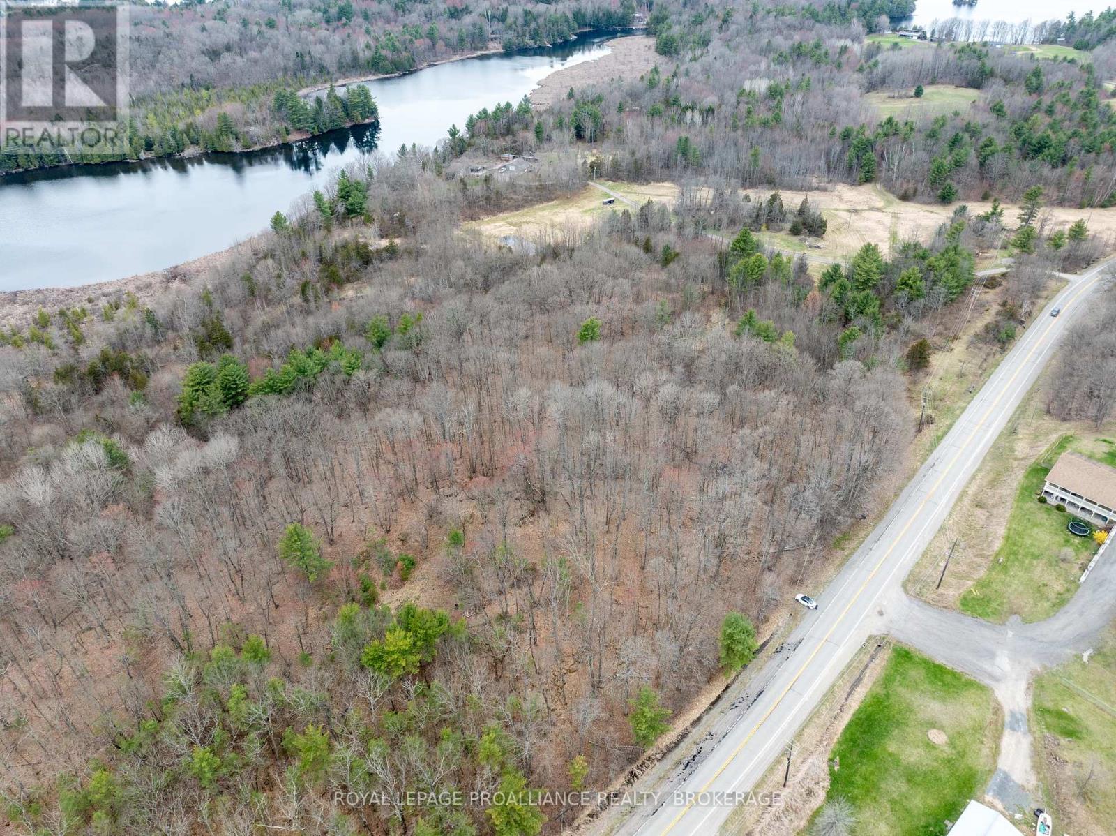 568 Lyndhurst Road, Leeds And The Thousand Islands, Ontario  K0E 1N0 - Photo 16 - X12120271