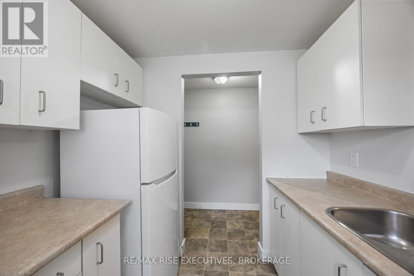 118 - 580 Armstrong Road, Kingston, Ontario  K7M 8M3 - Photo 21 - X12120766