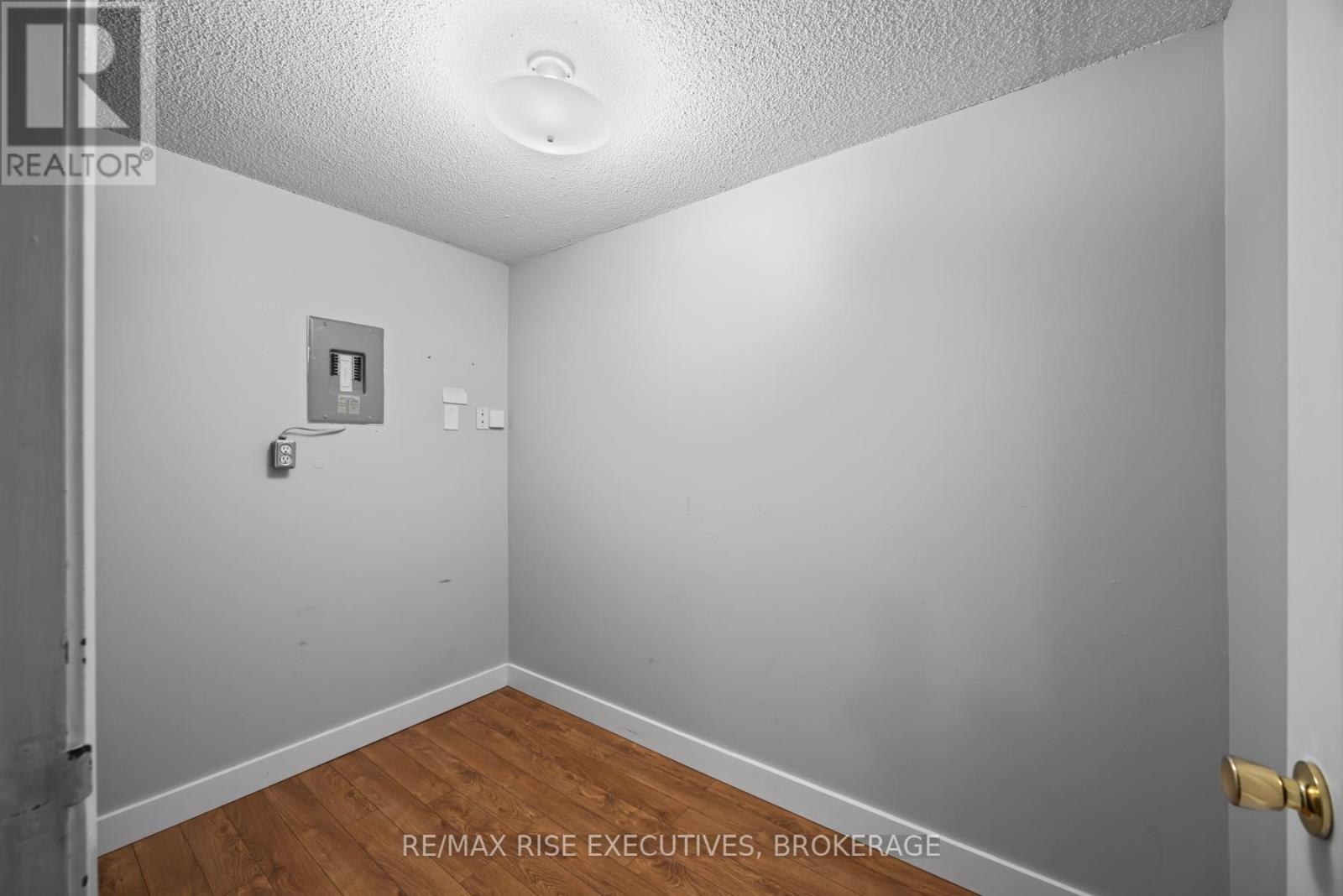 118 - 580 Armstrong Road, Kingston, Ontario  K7M 8M3 - Photo 35 - X12120766