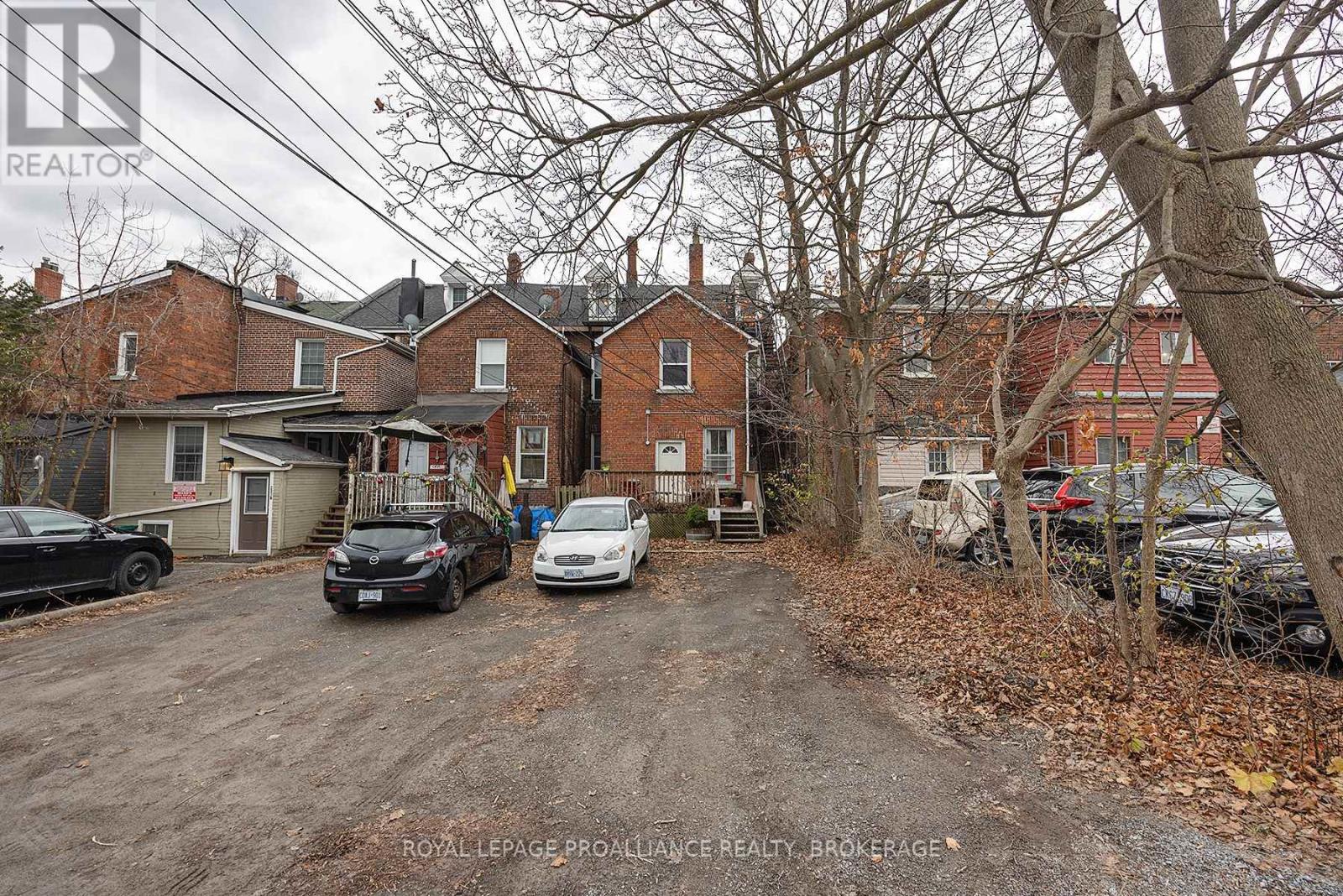 241 Johnson Street, Kingston, Ontario  K7L 1Y2 - Photo 2 - X12121182
