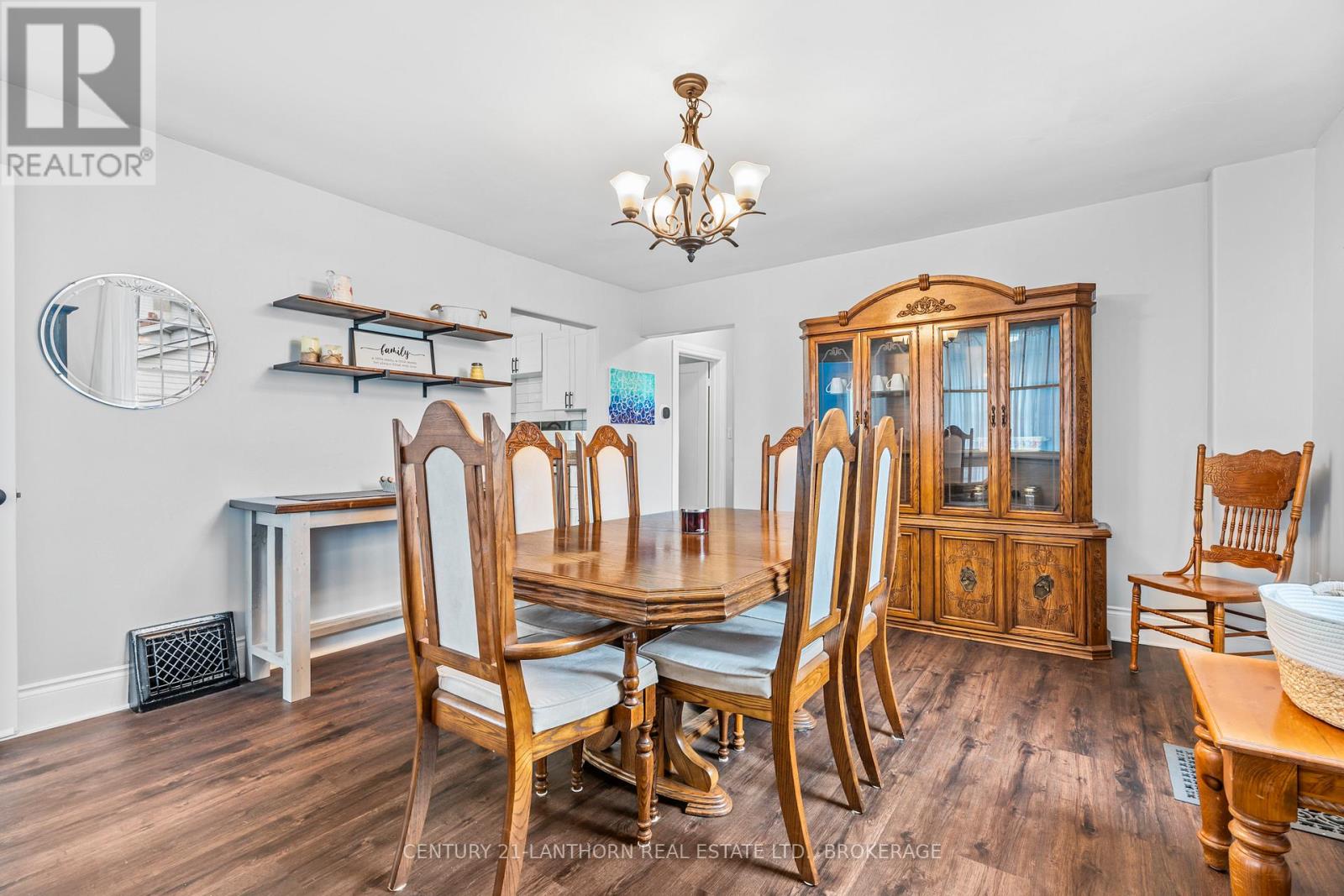 6817 38 Highway, Frontenac, Ontario  K0H 2W0 - Photo 9 - X12123094