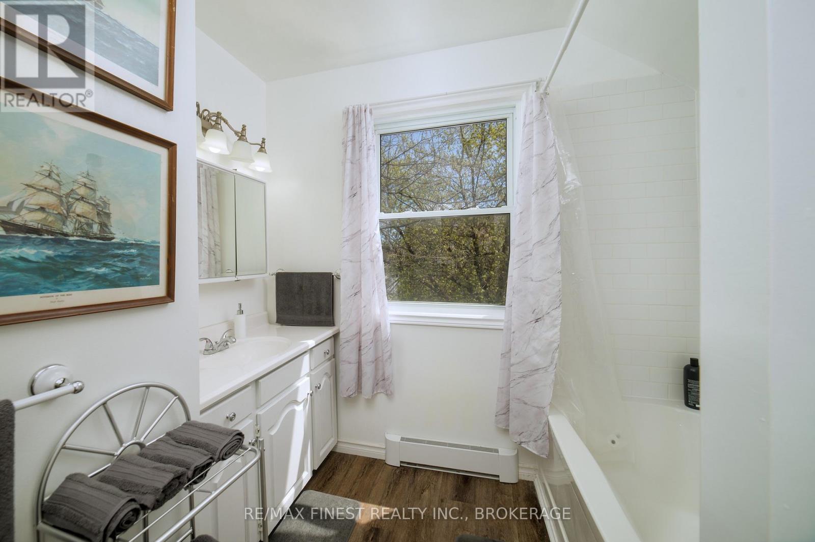 62 Stephen Street, Kingston, Ontario  K7K 2C4 - Photo 11 - X12123970