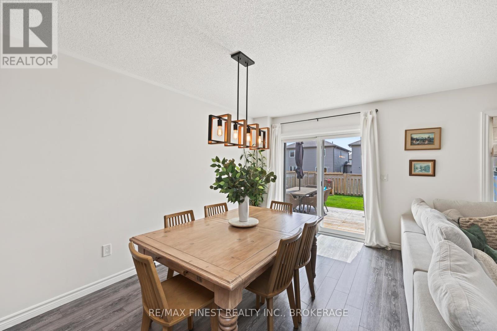 37 Brennan Crescent, Loyalist, Ontario  K0H 2H0 - Photo 22 - X12124967