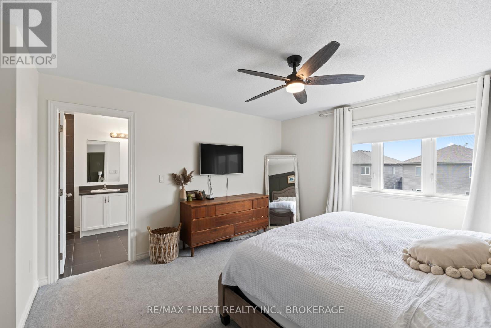 37 Brennan Crescent, Loyalist, Ontario  K0H 2H0 - Photo 31 - X12124967