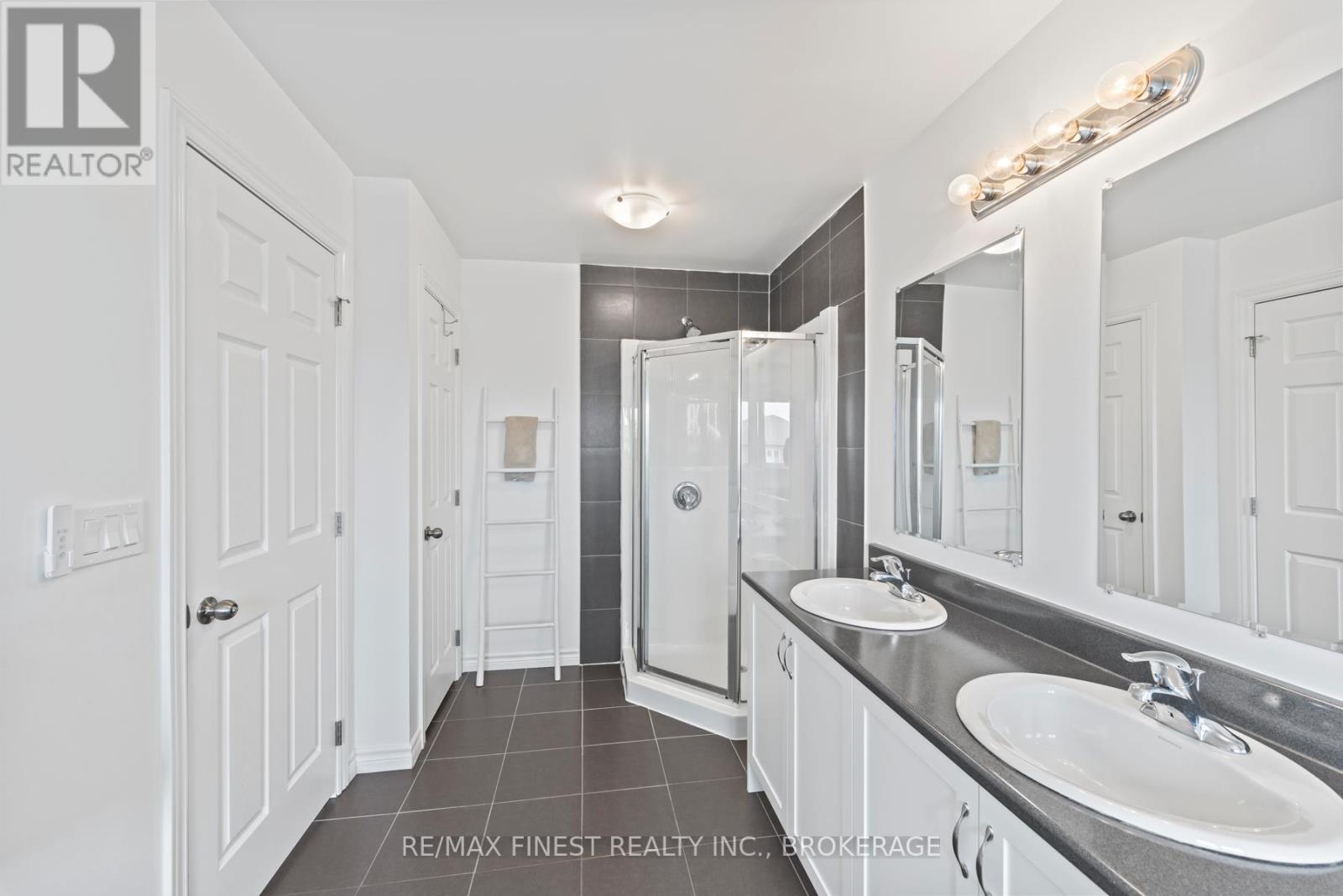 37 Brennan Crescent, Loyalist, Ontario  K0H 2H0 - Photo 36 - X12124967