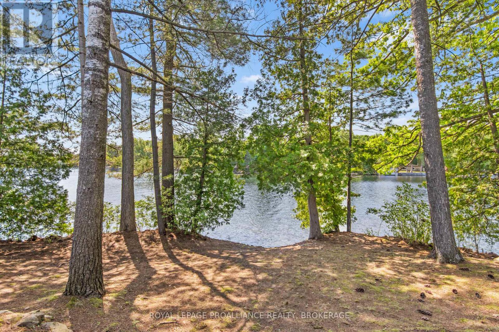 20300 South Brother Island, Frontenac, Ontario  K0H 1H0 - Photo 37 - X12125406
