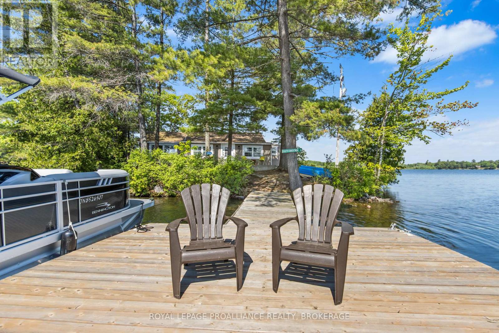 20300 South Brother Island, Frontenac, Ontario  K0H 1H0 - Photo 46 - X12125406