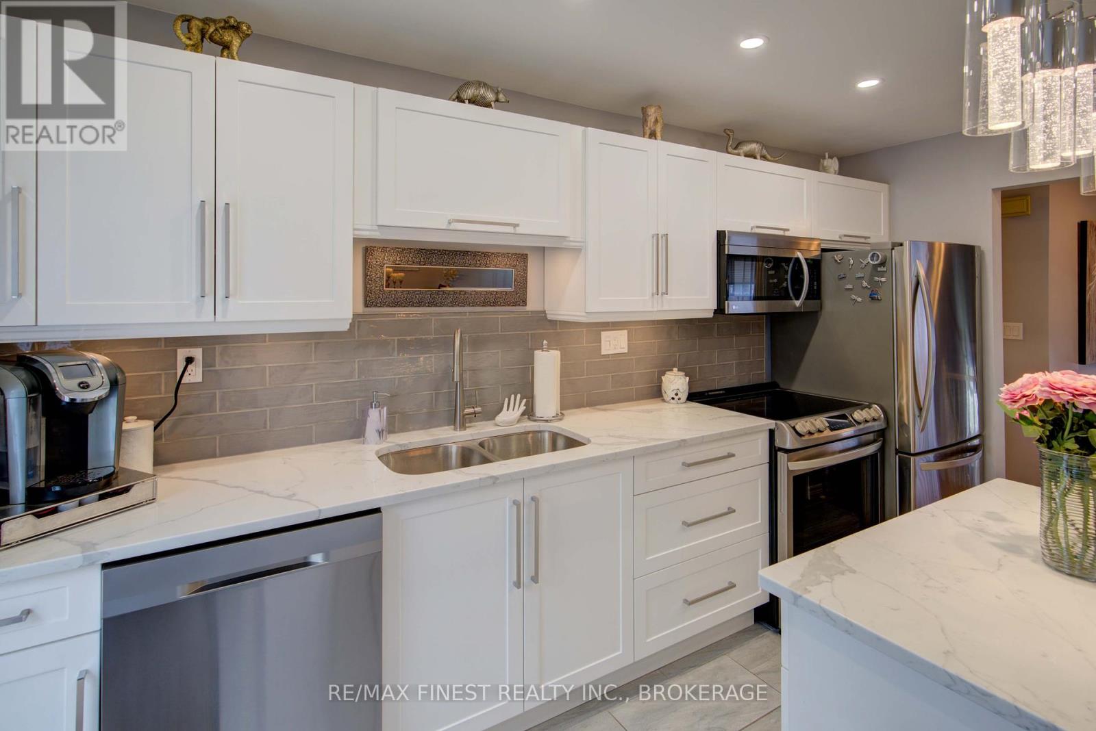 1048 Bauder Crescent, Kingston, Ontario  K7P 1M6 - Photo 11 - X12125530