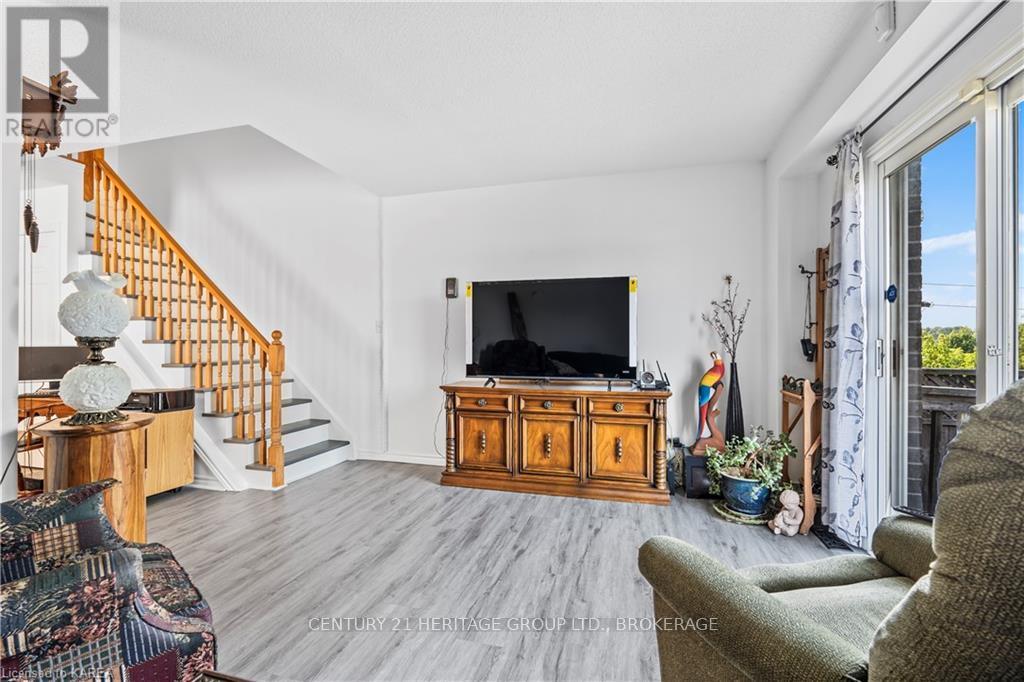 303 Conacher Drive, Kingston, Ontario  K7K 7J6 - Photo 10 - X12127522