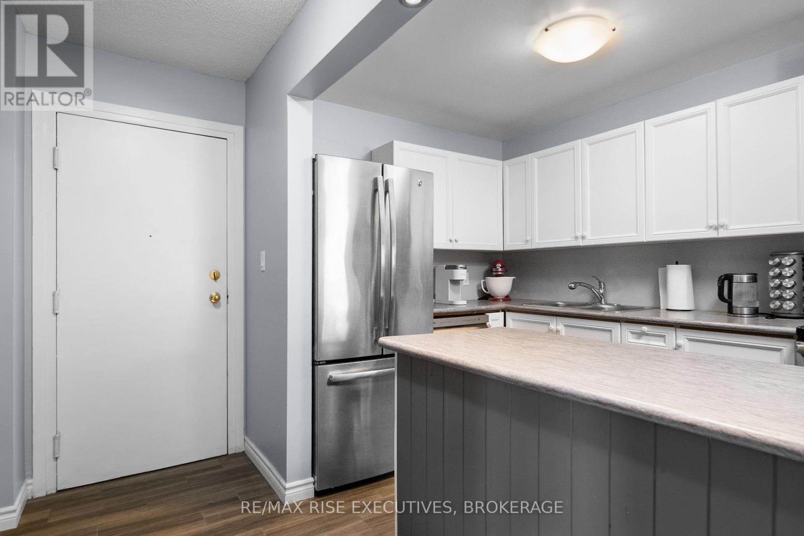317 - 580 Armstrong Road, Kingston, Ontario  K7M 8M3 - Photo 11 - X12128461