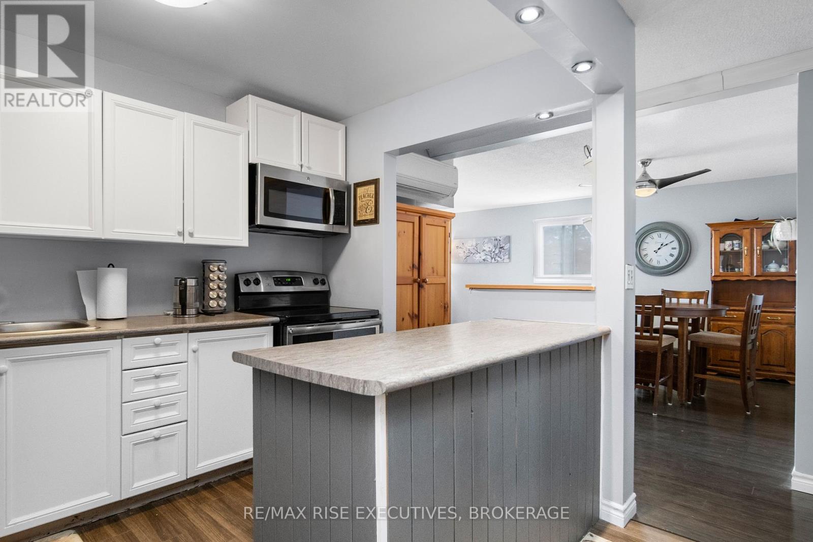 317 - 580 Armstrong Road, Kingston, Ontario  K7M 8M3 - Photo 12 - X12128461