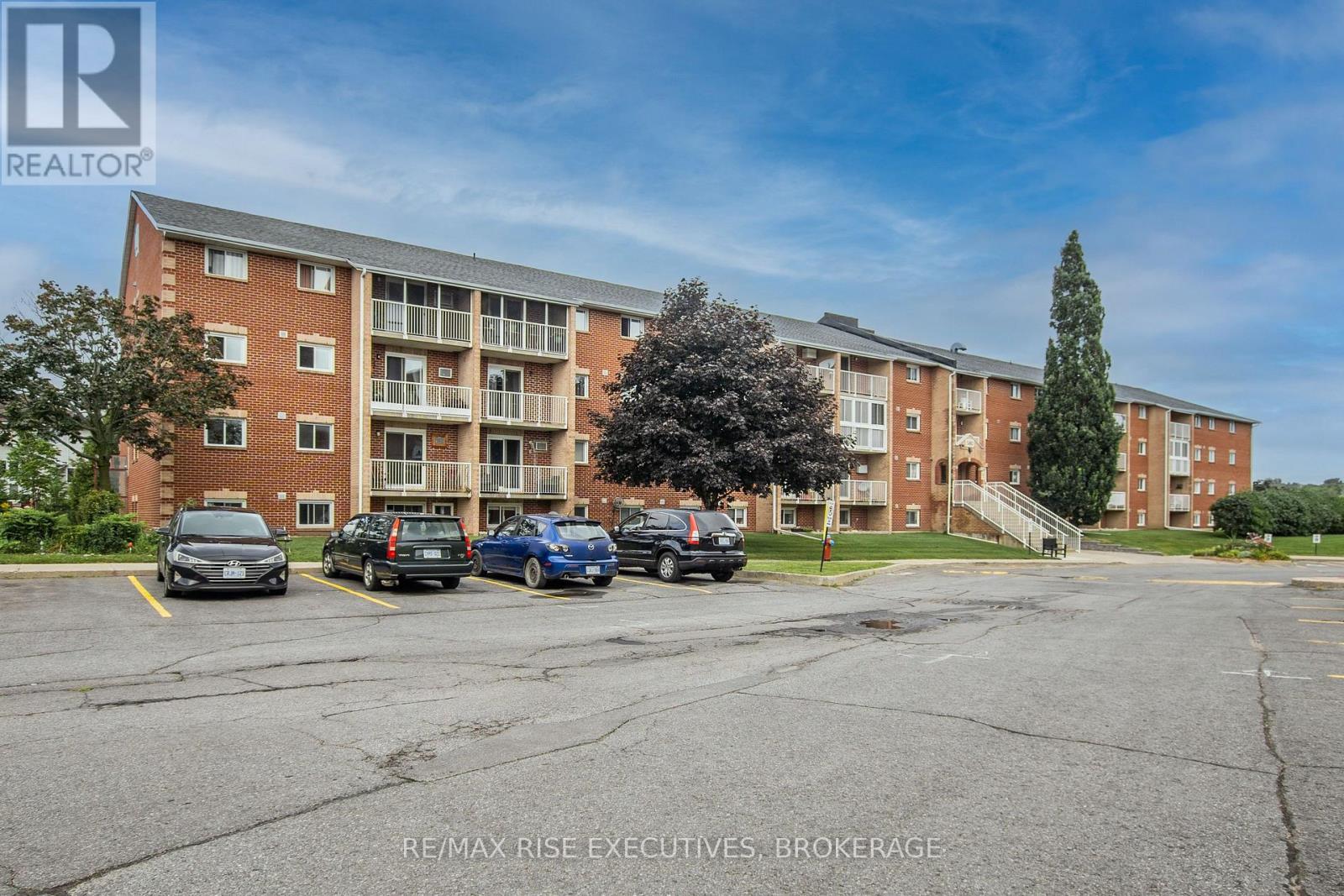 317 - 580 Armstrong Road, Kingston, Ontario  K7M 8M3 - Photo 4 - X12128461