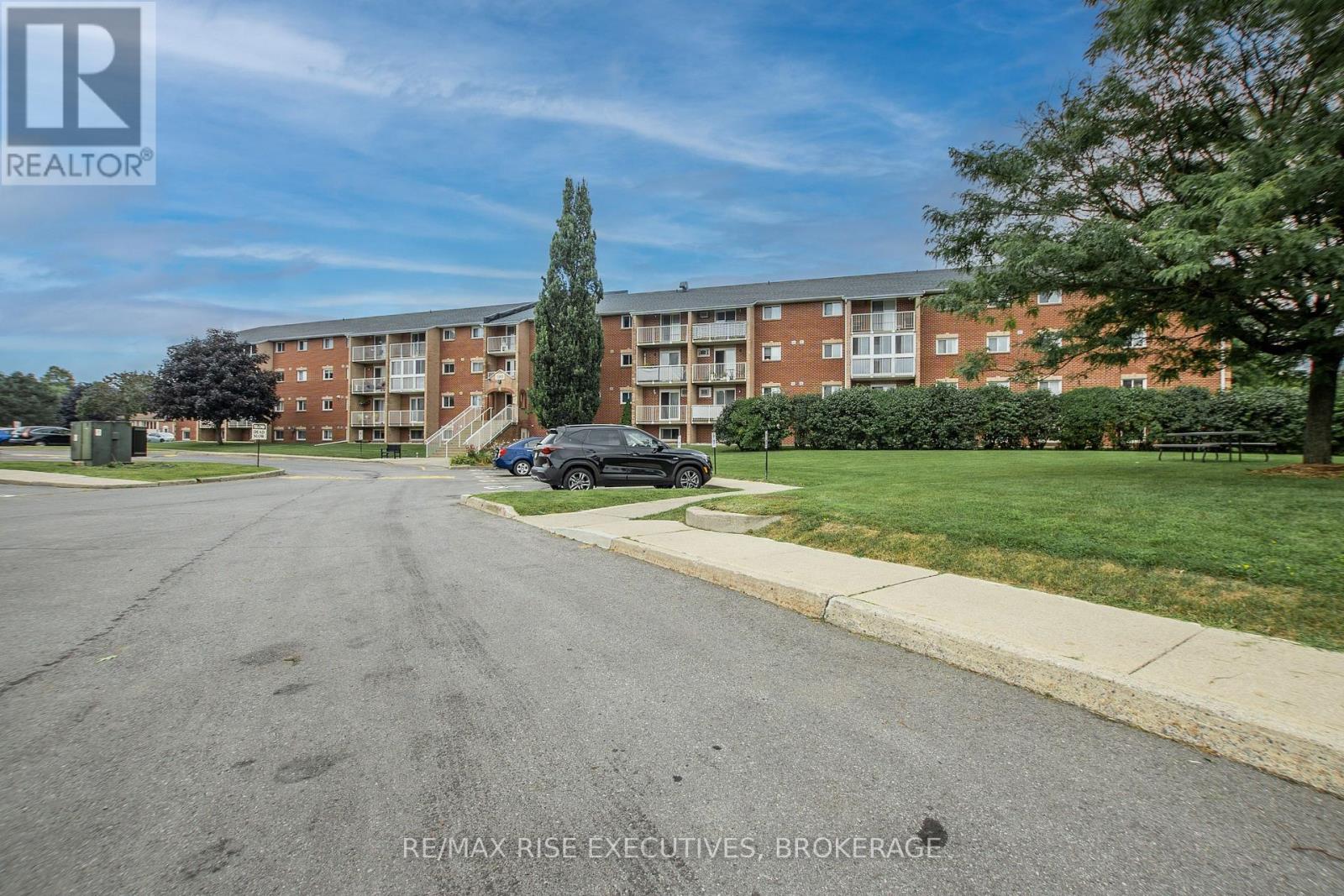 317 - 580 Armstrong Road, Kingston, Ontario  K7M 8M3 - Photo 5 - X12128461