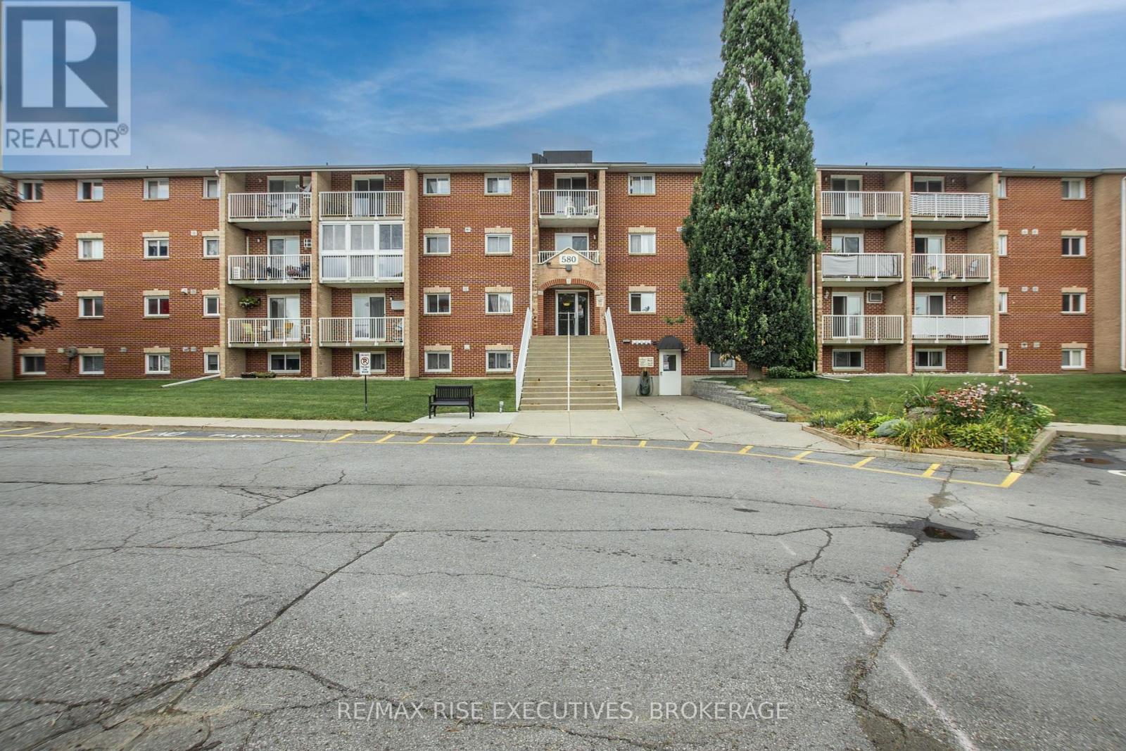 317 - 580 Armstrong Road, Kingston, Ontario  K7M 8M3 - Photo 6 - X12128461