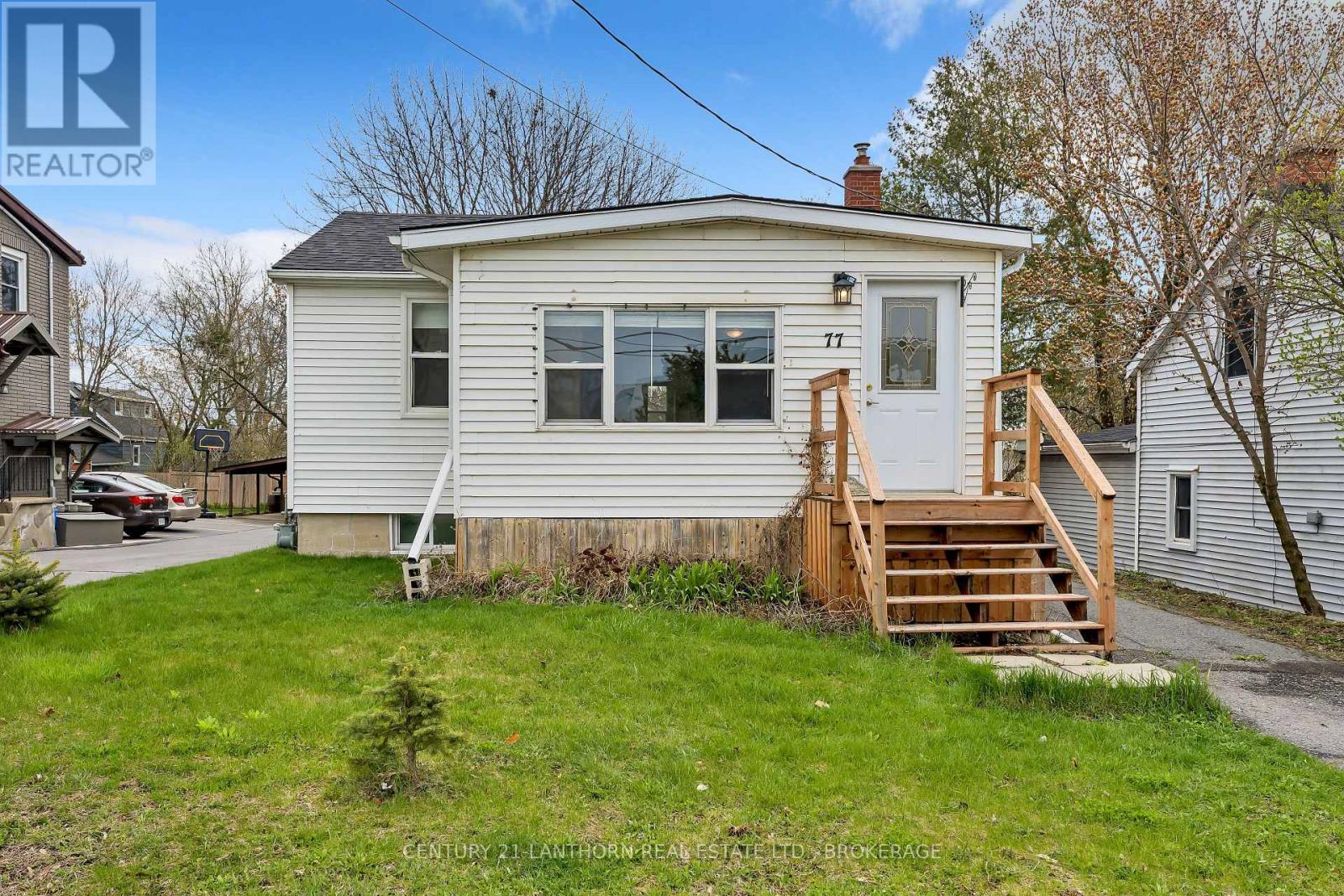 77 Portsmouth Avenue, Kingston, Ontario  K7M 1V4 - Photo 1 - X12128513