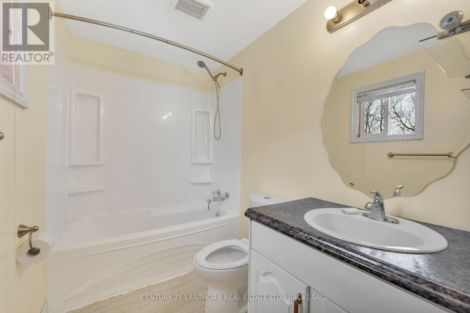77 Portsmouth Avenue, Kingston, Ontario  K7M 1V4 - Photo 13 - X12128513