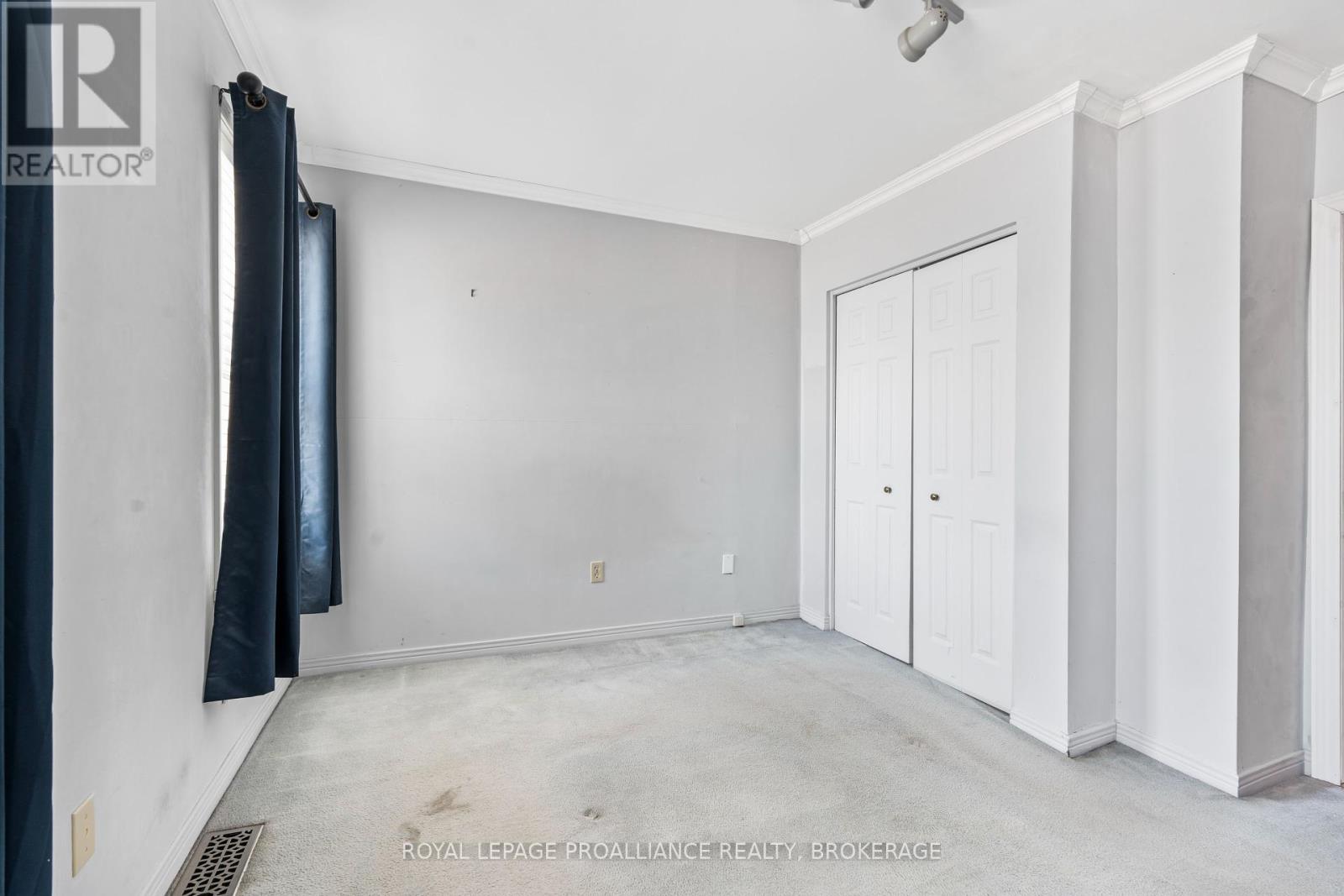 272 Wellington Street, Kingston, Ontario  K7K 2Z1 - Photo 14 - X12128535