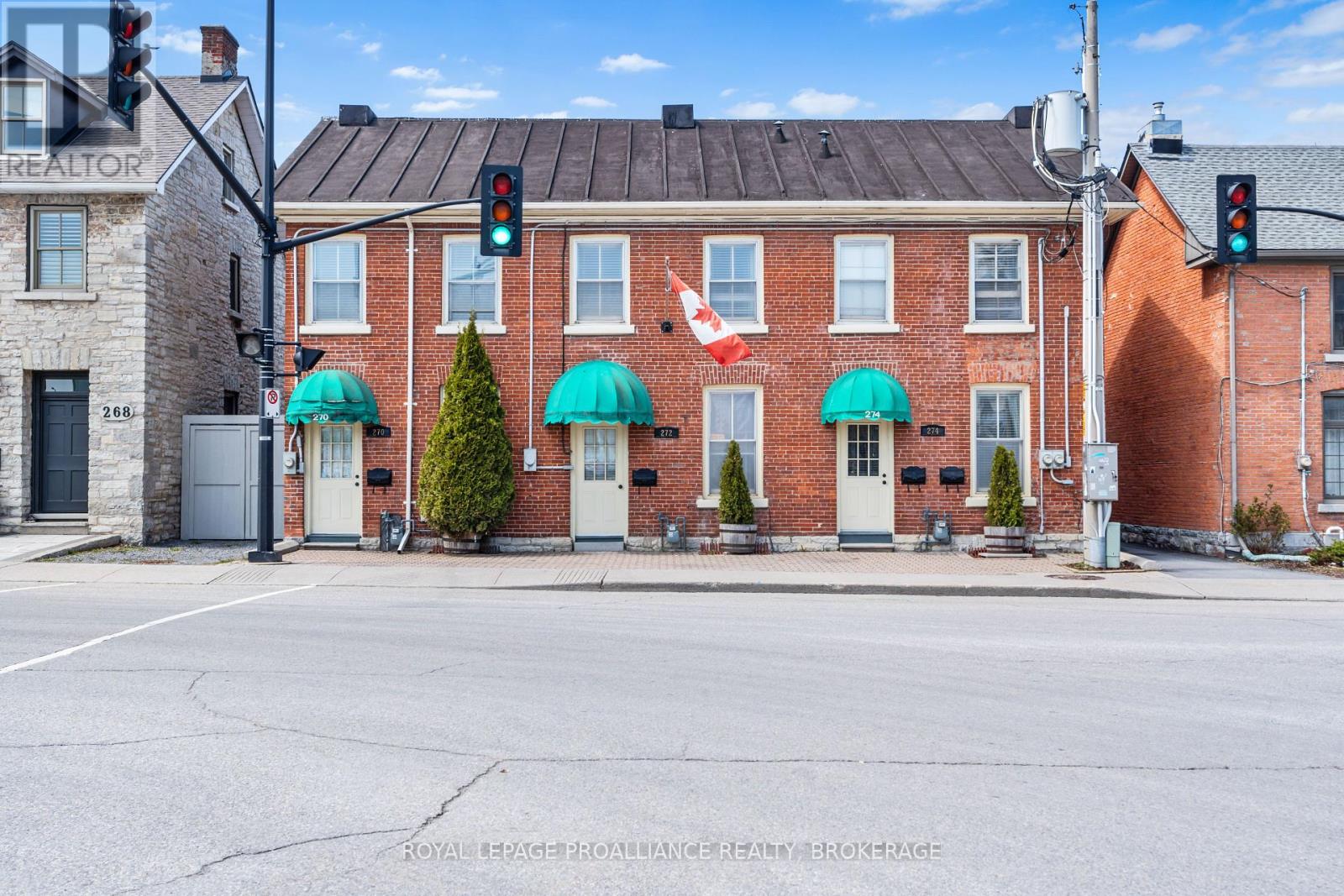 272 Wellington Street, Kingston, Ontario  K7K 2Z1 - Photo 3 - X12128535