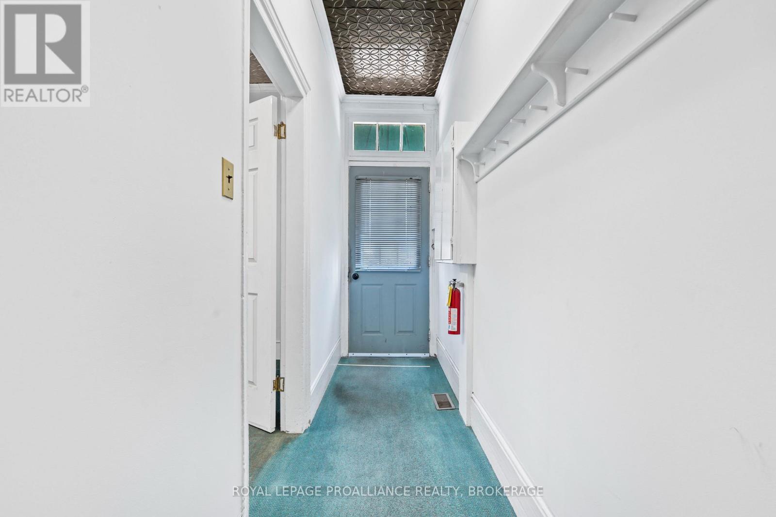 272 Wellington Street, Kingston, Ontario  K7K 2Z1 - Photo 4 - X12128535