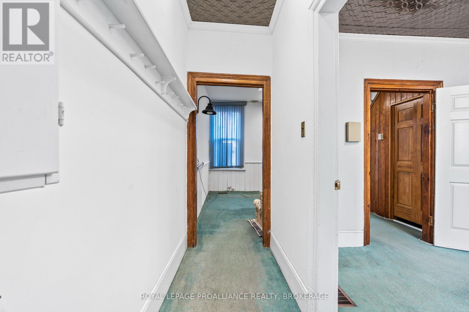 272 Wellington Street, Kingston, Ontario  K7K 2Z1 - Photo 5 - X12128535