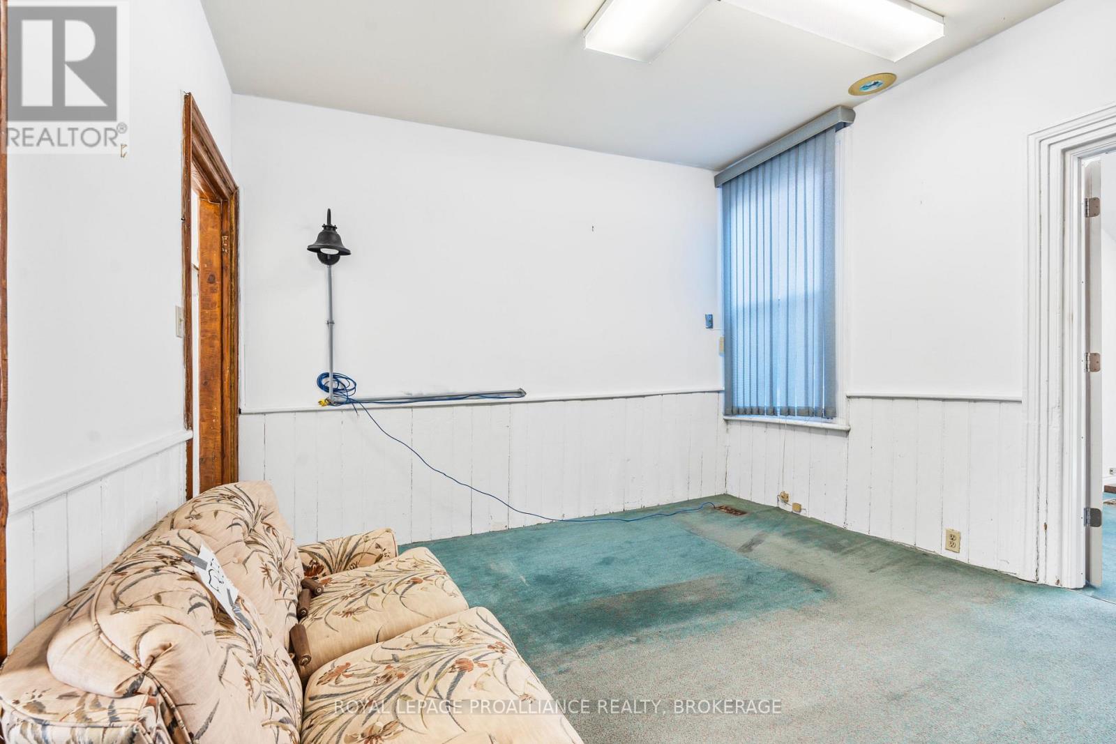 272 Wellington Street, Kingston, Ontario  K7K 2Z1 - Photo 8 - X12128535