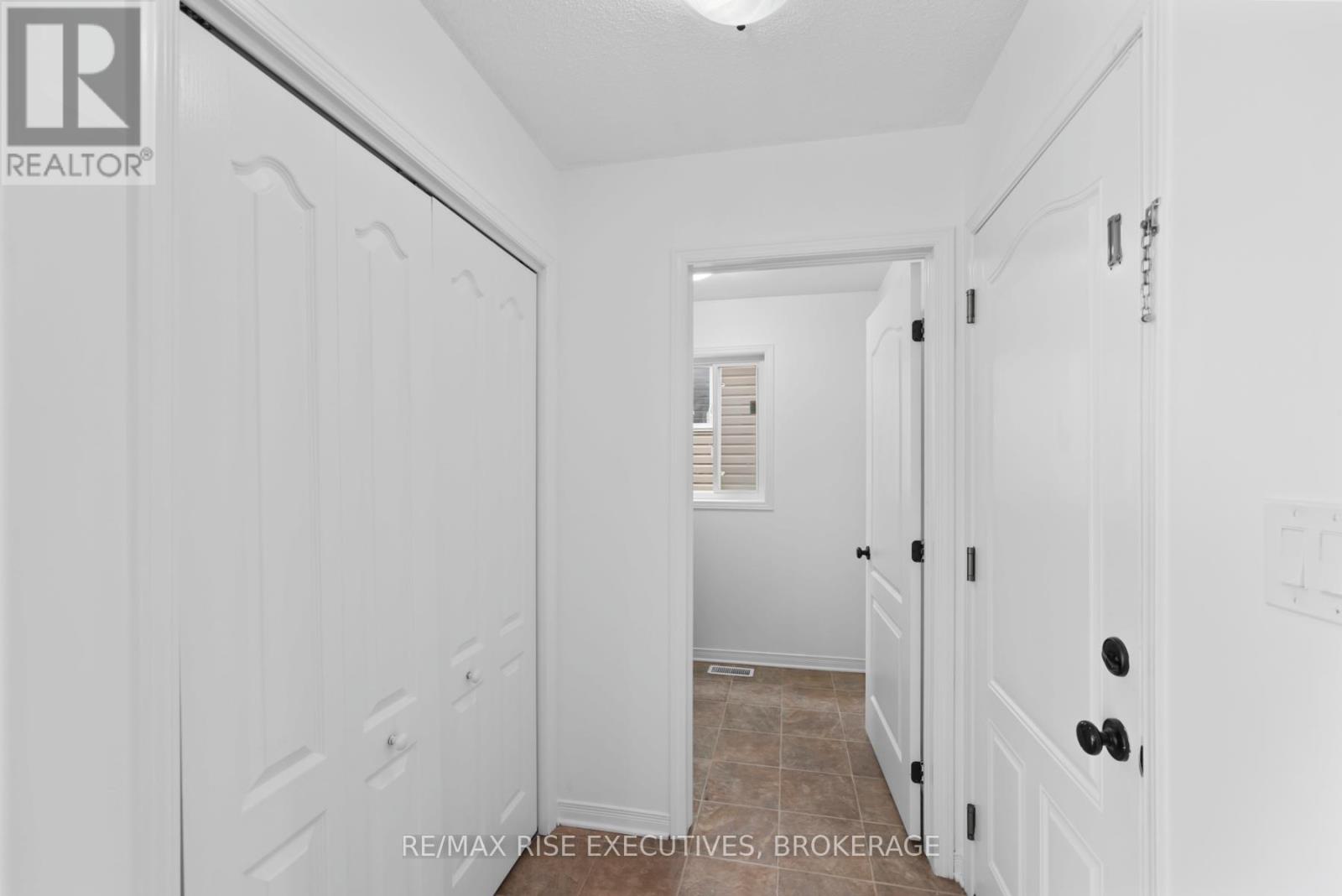 1521 Crimson Crescent, Kingston, Ontario  K7P 0H4 - Photo 26 - X12128537