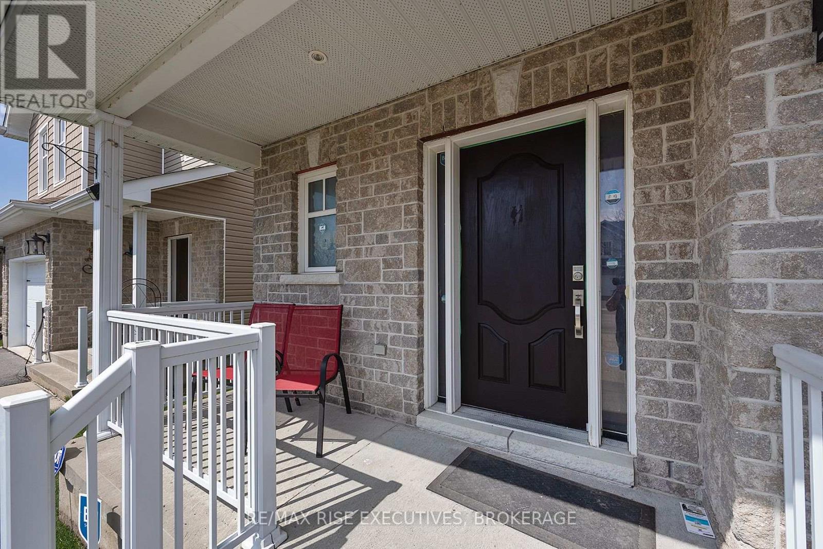 1521 Crimson Crescent, Kingston, Ontario  K7P 0H4 - Photo 3 - X12128537